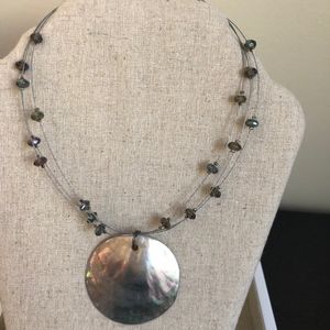 Metallic Clam shell Necklace